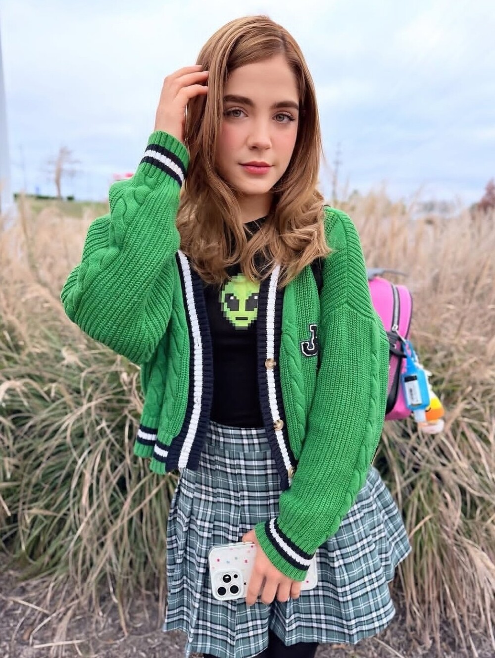 F21 Green Cropped Varsity Sweater Small 100% Cotton - Picture 12 of 13